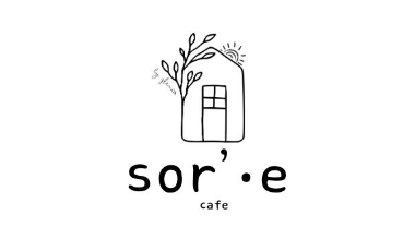 Waiter di Sore Cafe