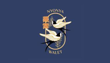 Staff Toko di Nyonya Walet Staff Toko di Nyonya Walet